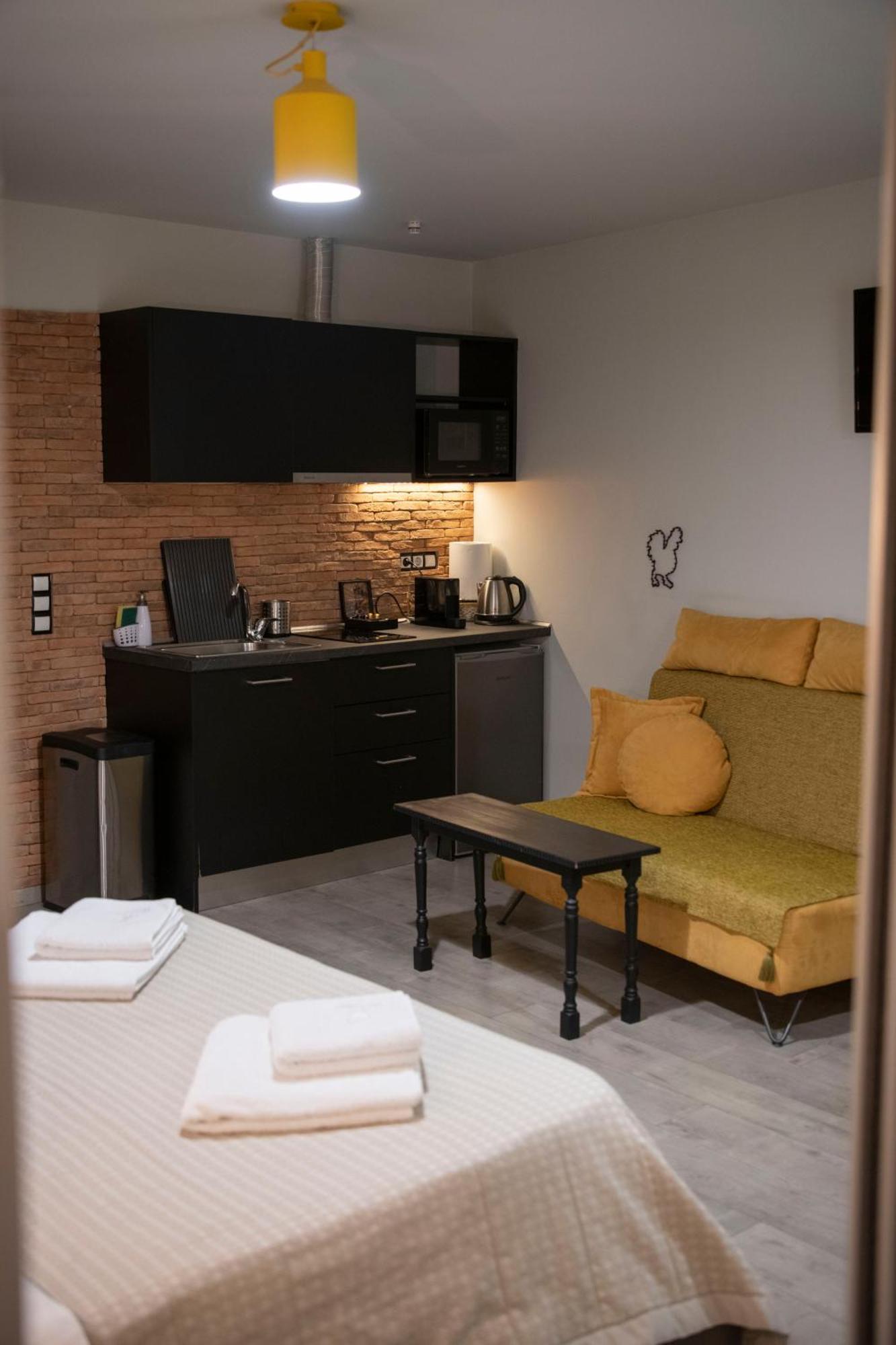 Rooster Suites Atina Dış mekan fotoğraf
