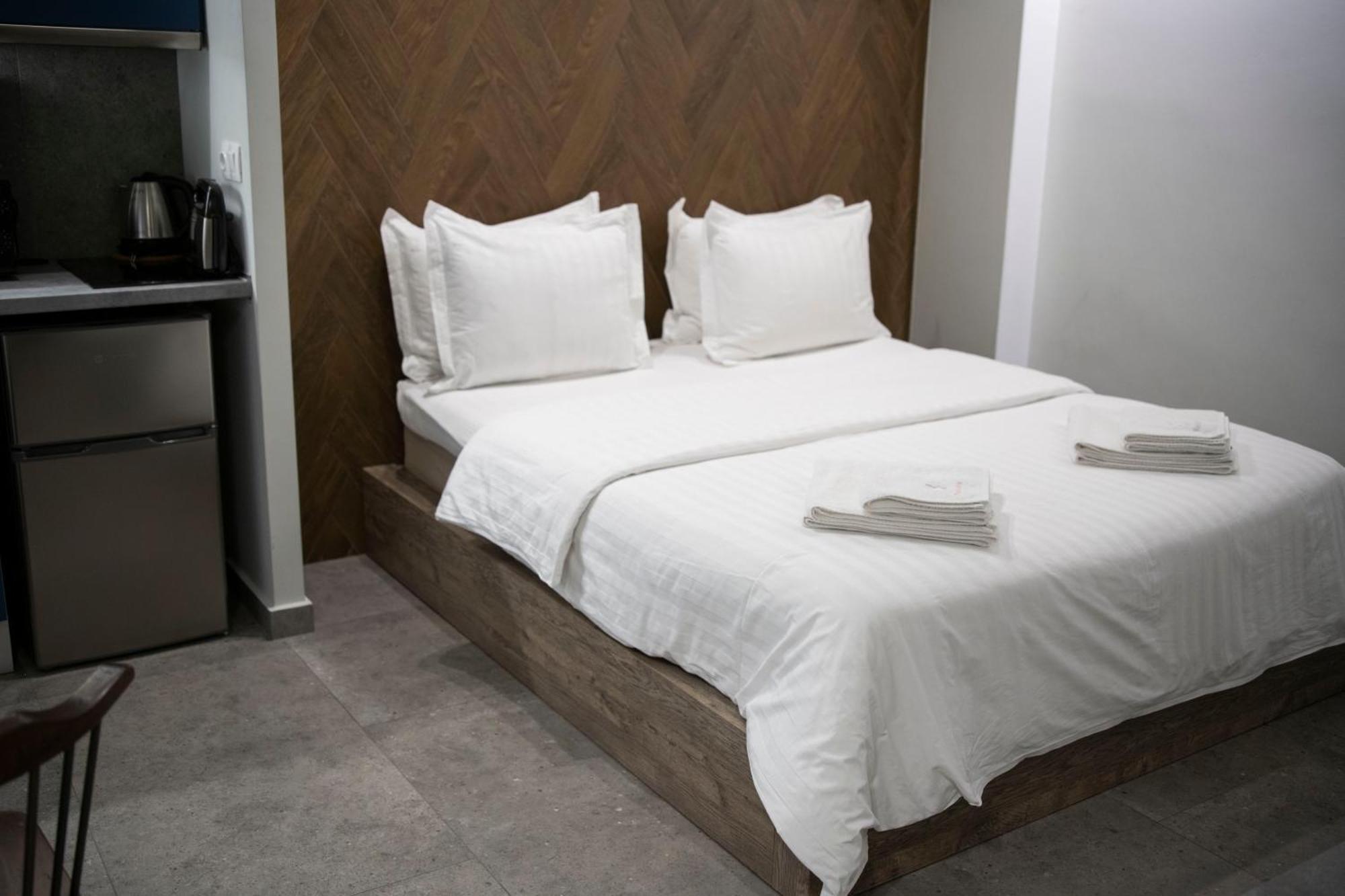 Rooster Suites Atina Dış mekan fotoğraf